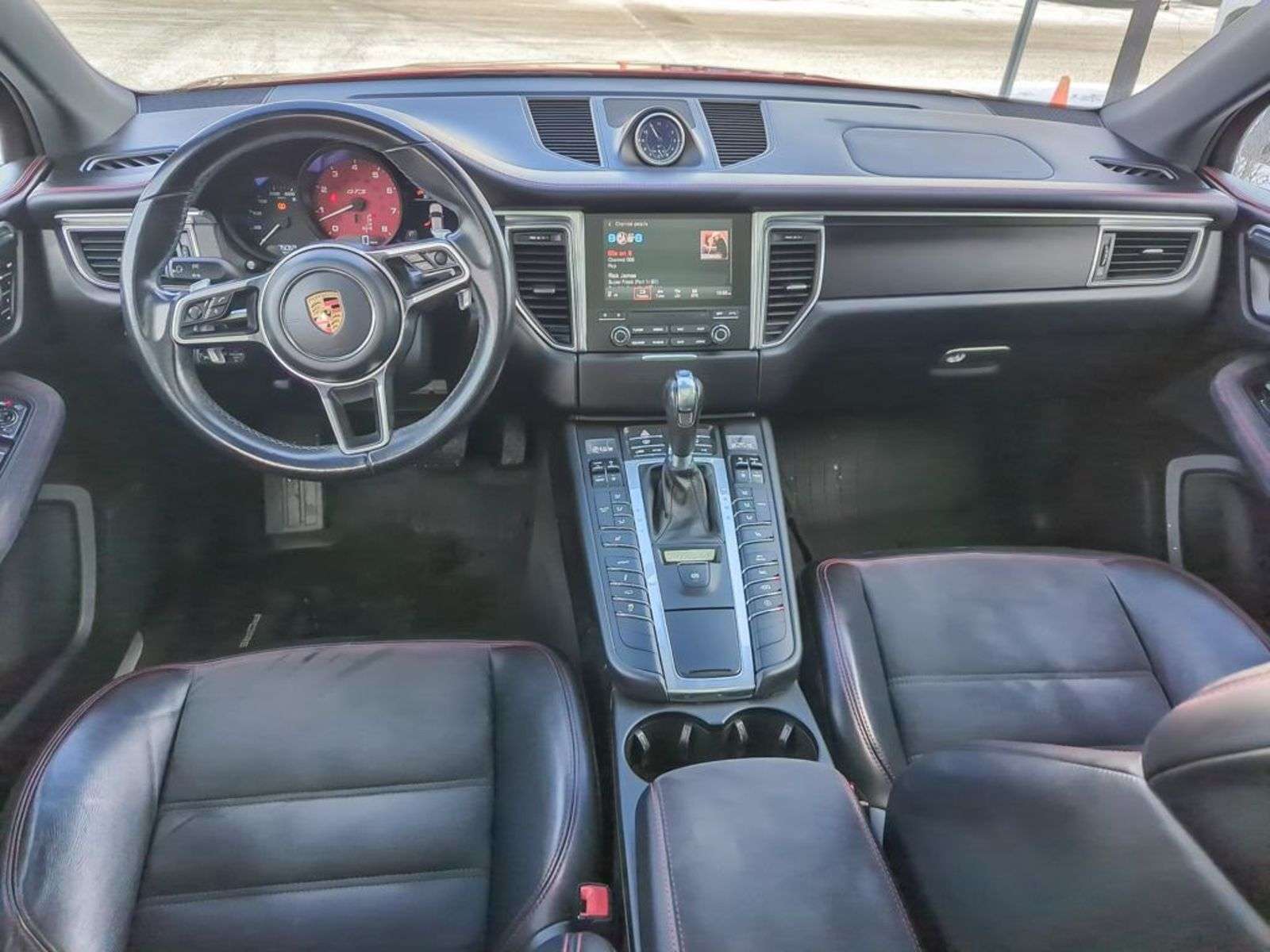 2017 Porsche Macan GTS; 360 HP!! LEATHER, WINTER/SUMMER TIRES/RIMS, P thumb 24