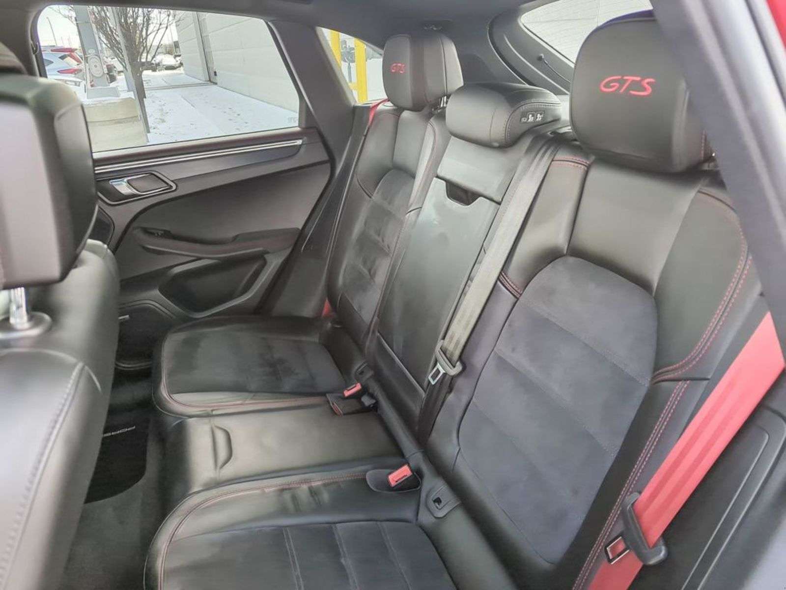 2017 Porsche Macan GTS; 360 HP!! LEATHER, WINTER/SUMMER TIRES/RIMS, P thumb 23