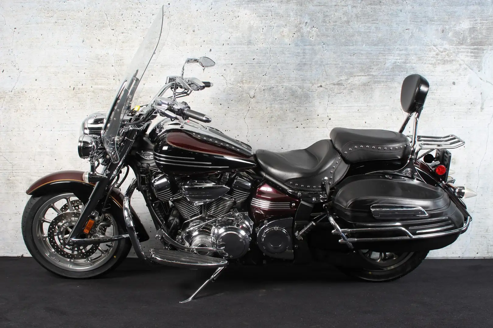 Yamaha XV 1900 A Midnight Star FL Red - 2