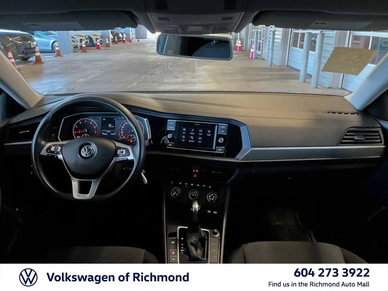 Volkswagen Jetta снимка Volkswagen Jetta