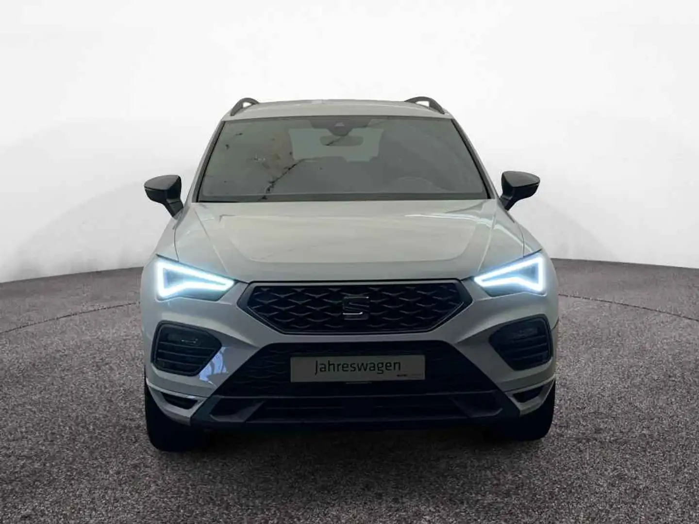 SEAT Ateca FR 2.0 TDI DSG *AHK*LED*NAVI*ACC*SHZ*R-CAM Weiß - 2