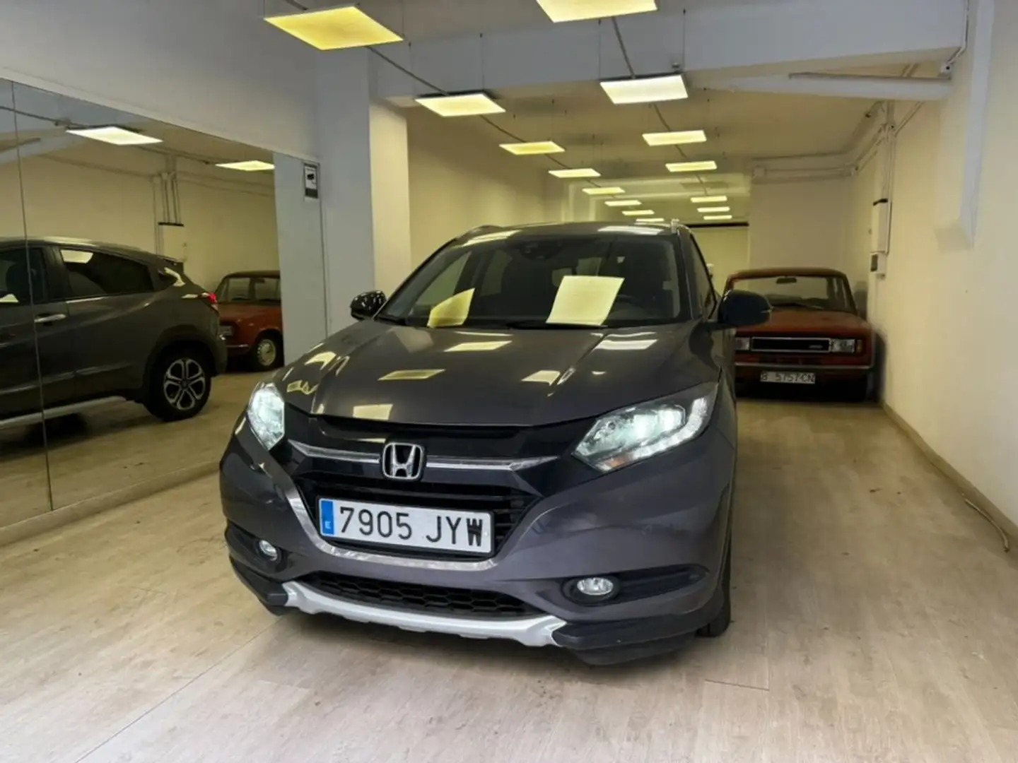 Honda HR-V Executive Gris - 2