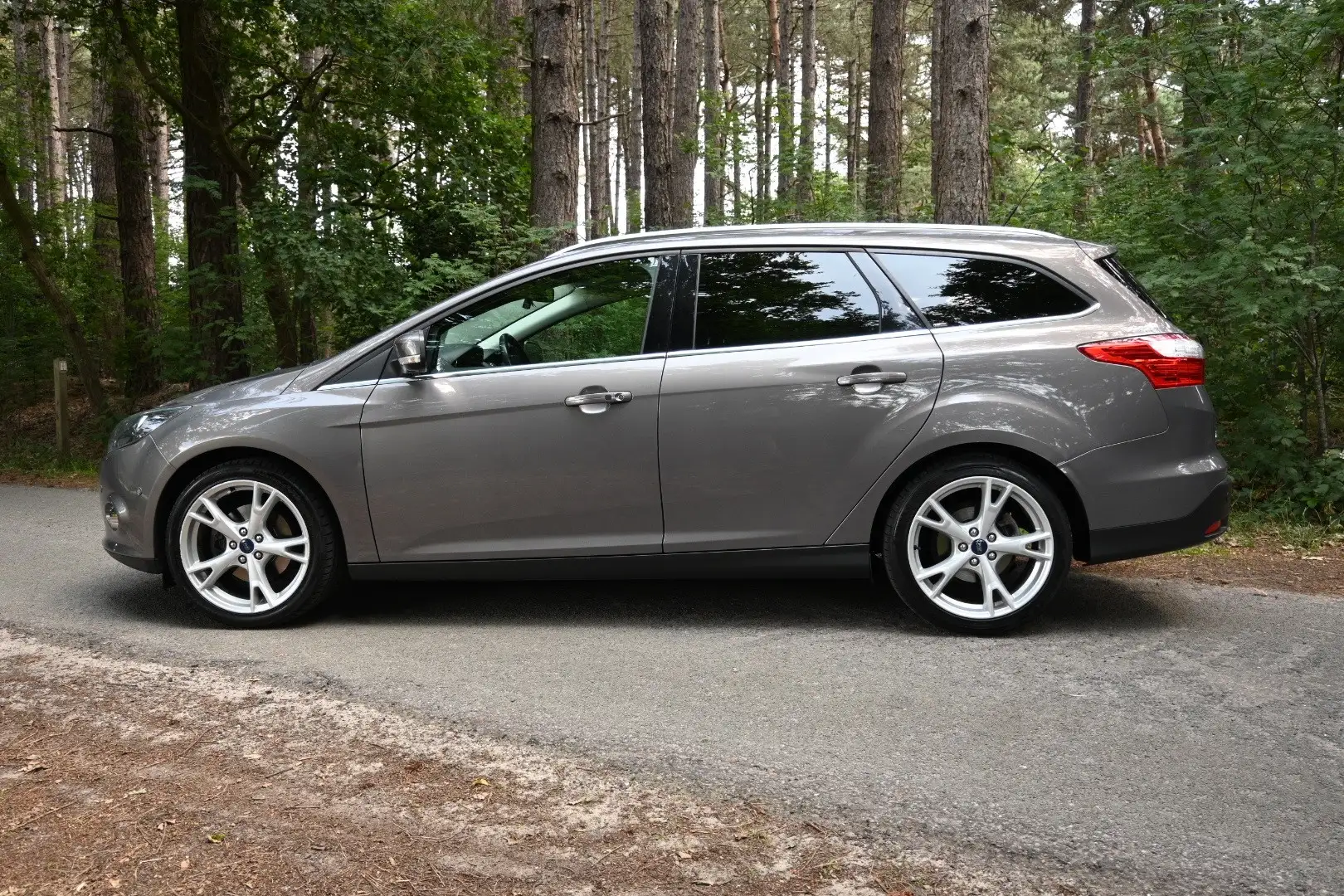 Ford Focus 1.6 EcoB. Titanium Bruin - 1
