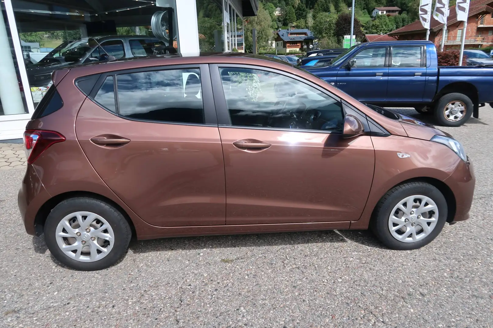 Hyundai i10 1,0 Level 2 Plus | 1. Besitz | Servicegepflegt Braun - 2