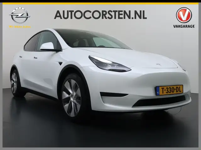 Tesla Model Y view 7