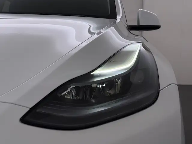 Tesla Model Y view 29