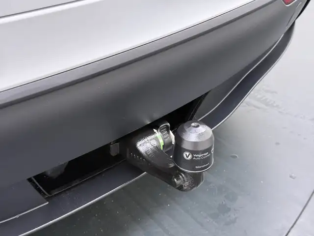 Tesla Model Y view 28
