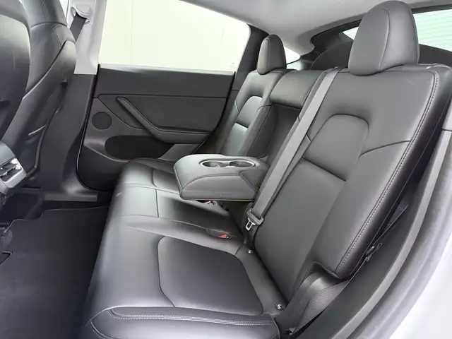 Tesla Model Y view 15