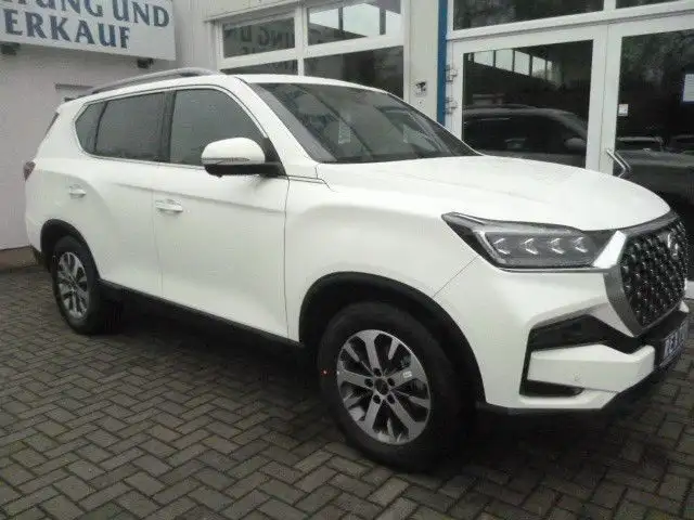 SsangYong Rexton 2.2 Diesel Sapphire + Elegance-Pak 4WD AT