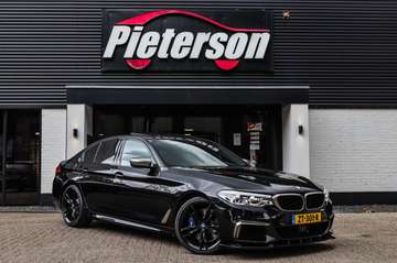 5-serie M550i xDrive DEALER OH PANO B&W MASSAGE 36