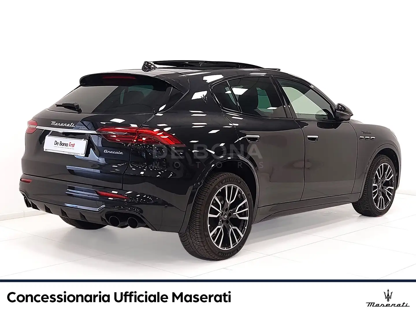 Maserati Grecale 2.0 mhev modena 330cv auto Schwarz - 2