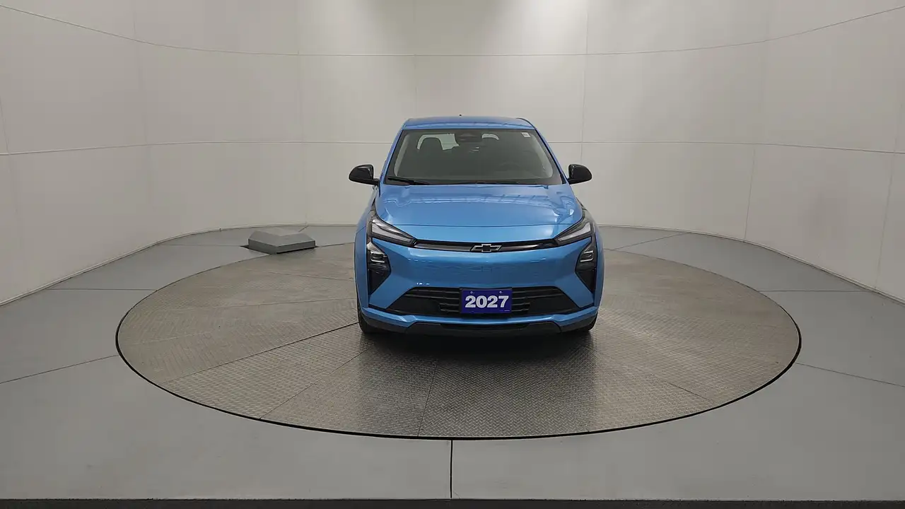 Chevrolet Bolt photo Chevrolet Bolt