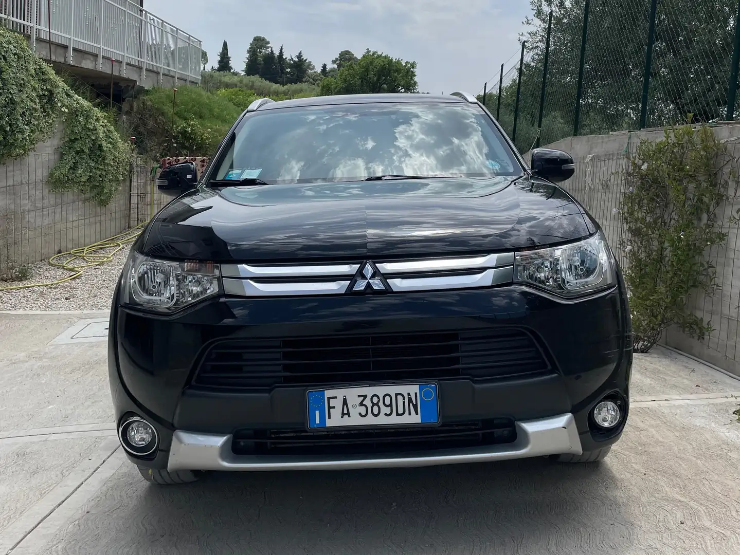 Mitsubishi Outlander Outlander 2.2 di-d cleartec Intense 4wd Nero - 2