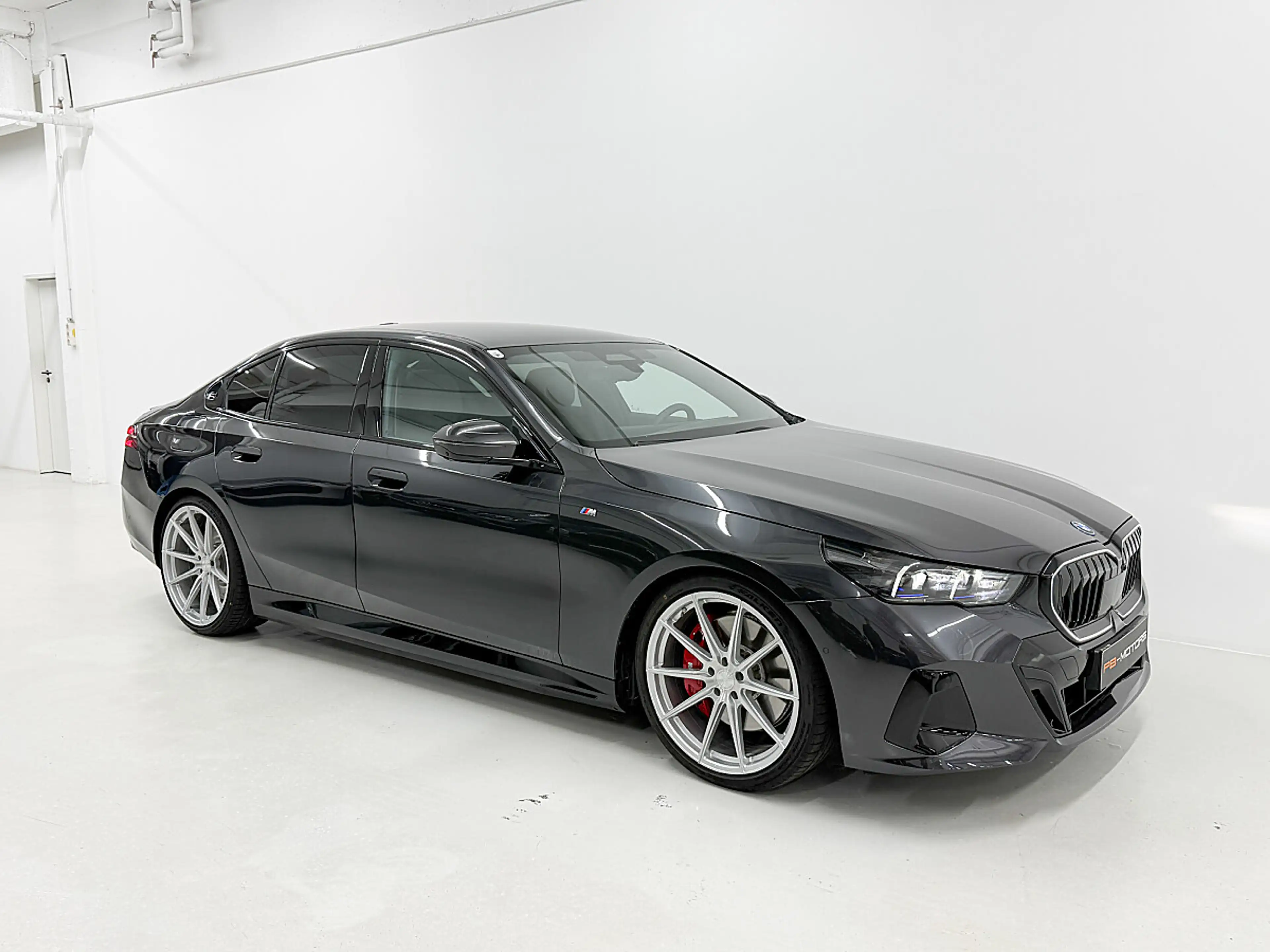 BMW 550 e PHEV xDrive M Sport Pro Individual 21" 360° F... — photo 10