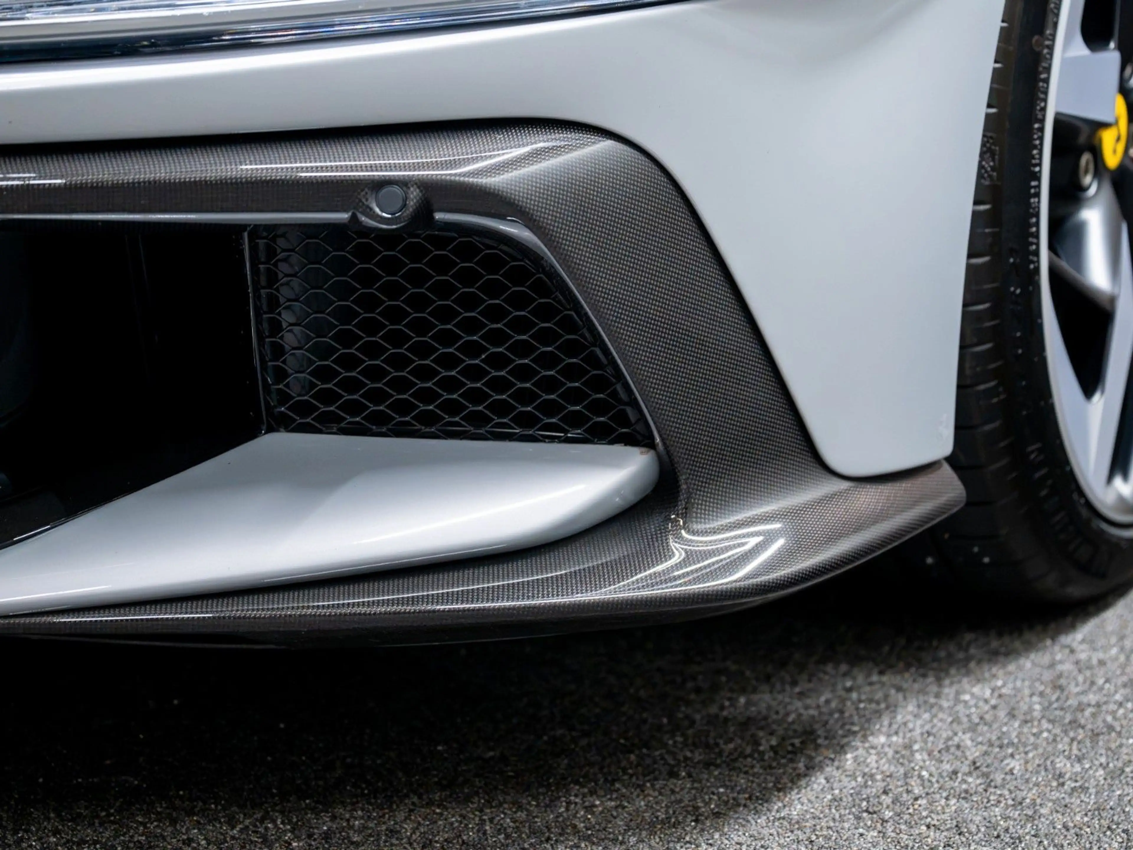 Ferrari 12 Cilindri *Carbon*Lift*Carplay*360*Racing seats* — photo 11