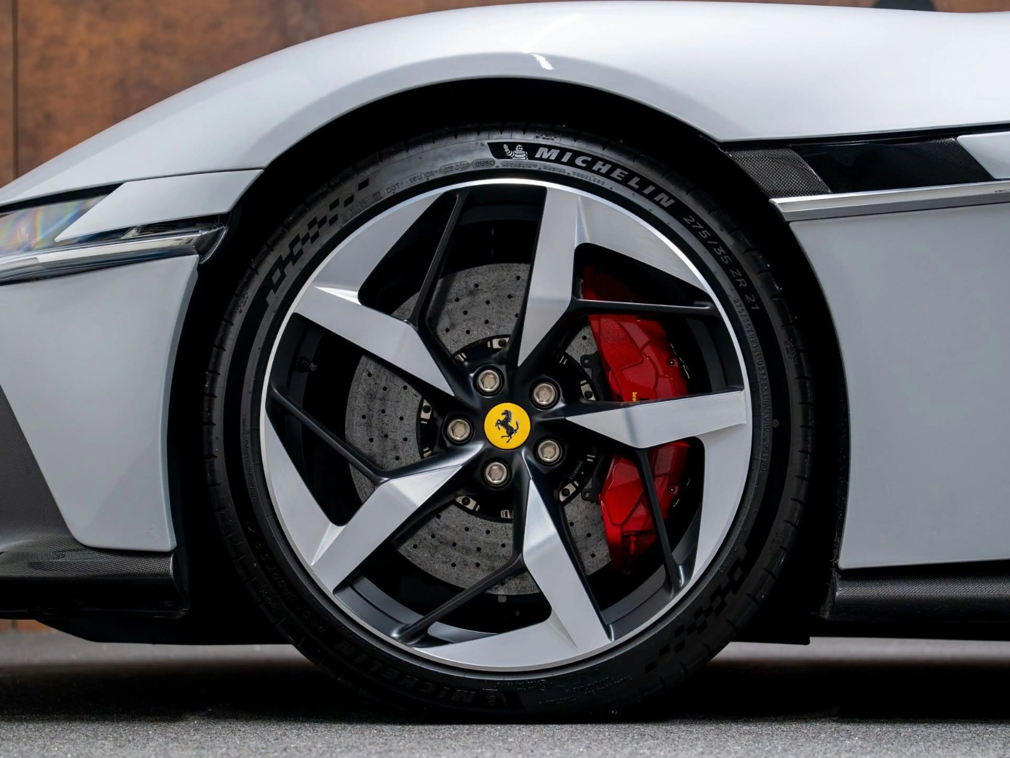 Ferrari 12 Cilindri *Carbon*Lift*Carplay*360*Racing seats* — photo 15