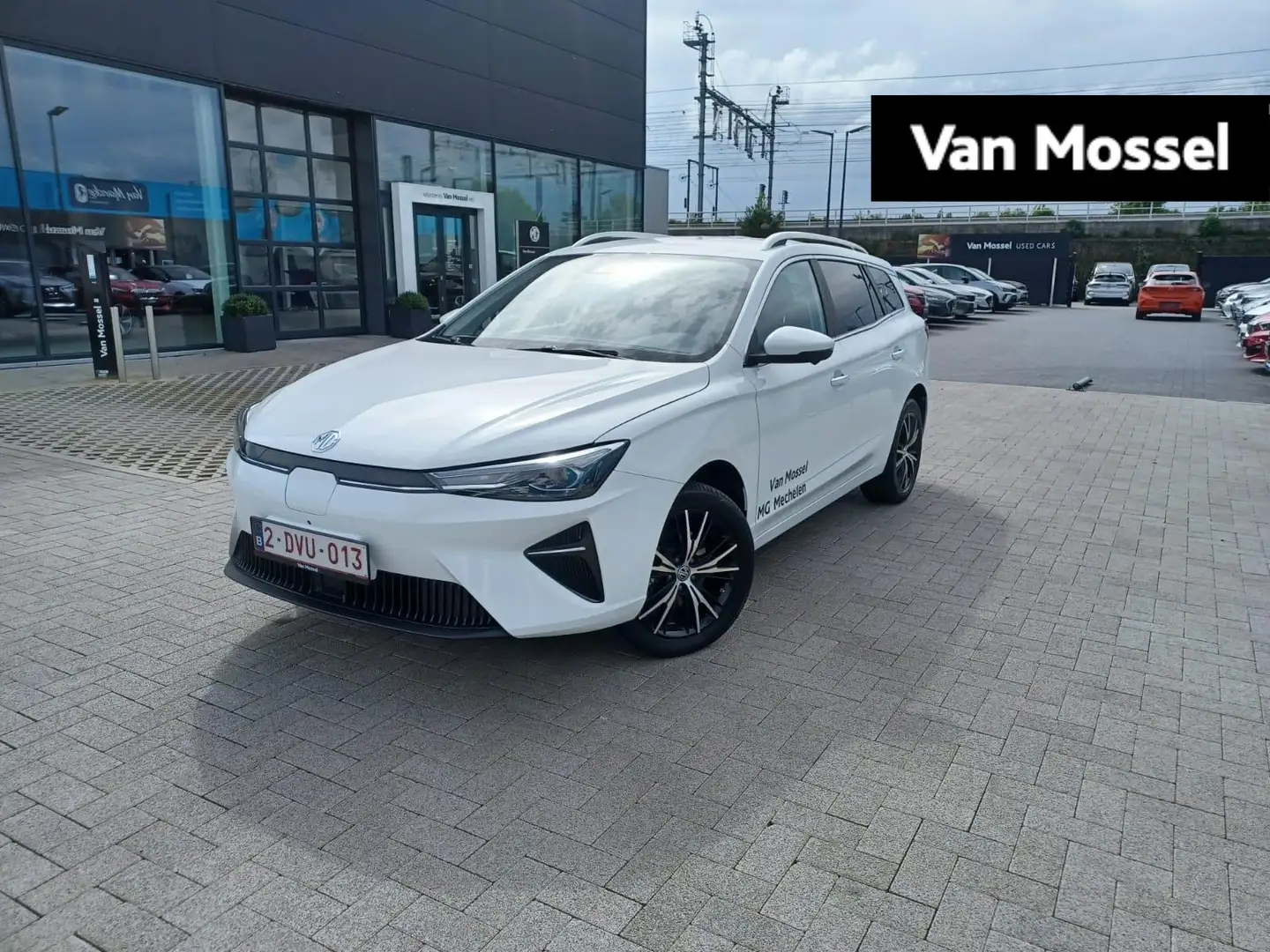 MG MG5 Electric Standard Range Luxury 50 kWh MG 5 Standar White - 1