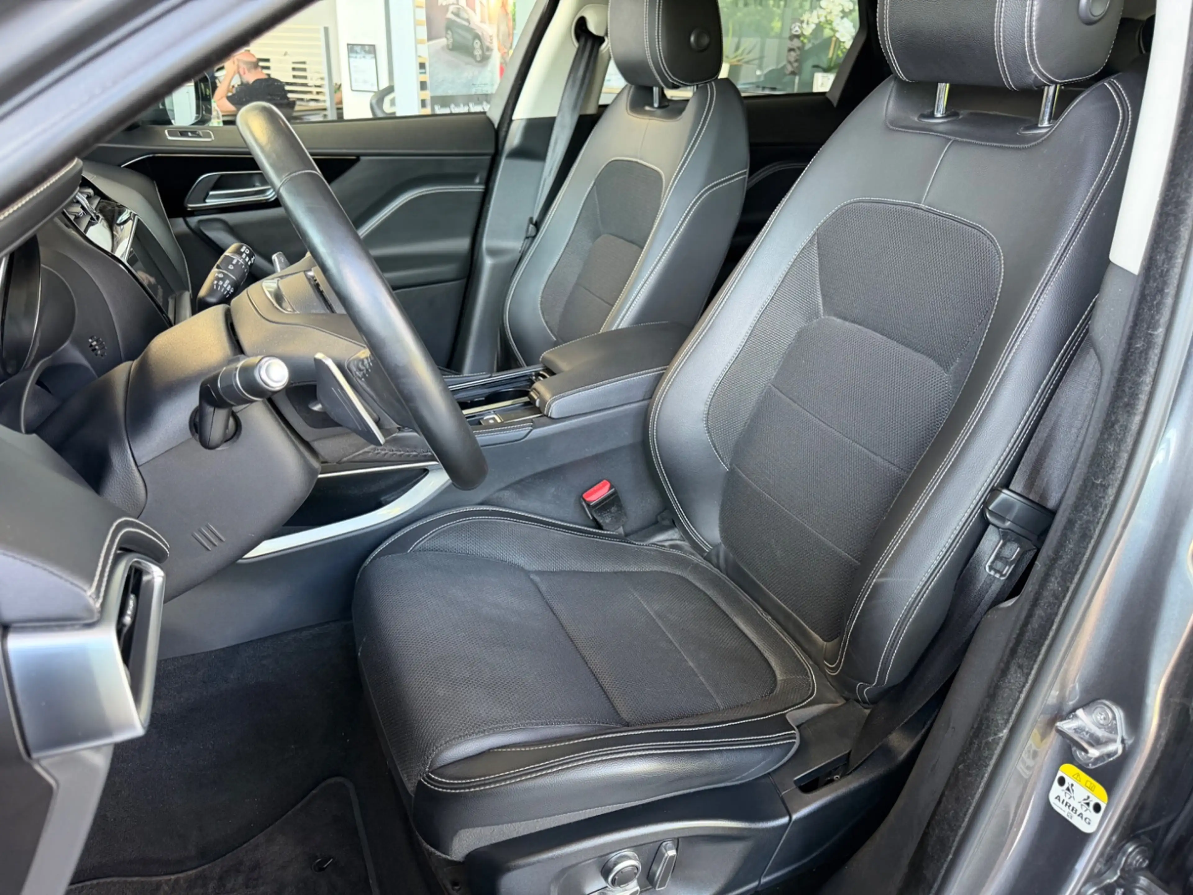 Jaguar F-Pace P250 R-Sport 25t+Xenon+Kamera+ACC+Spur — photo 8
