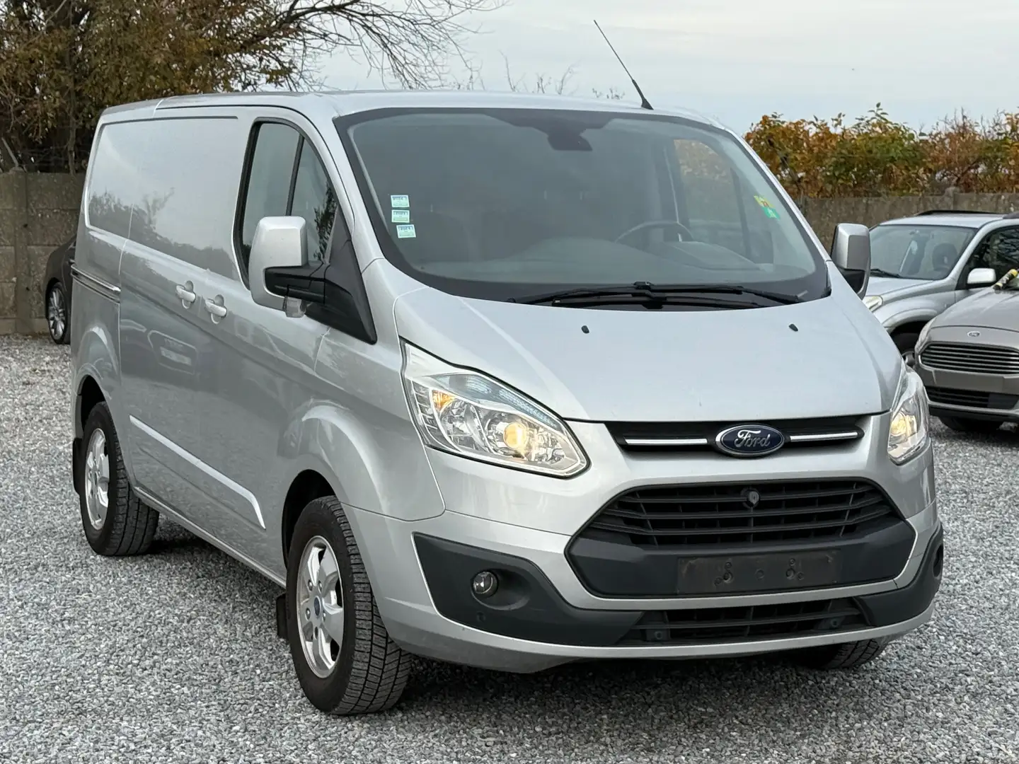 Ford Transit Custom 2.2 TDCi L1H2 Ambiente - NAVI - AIRCO - 2