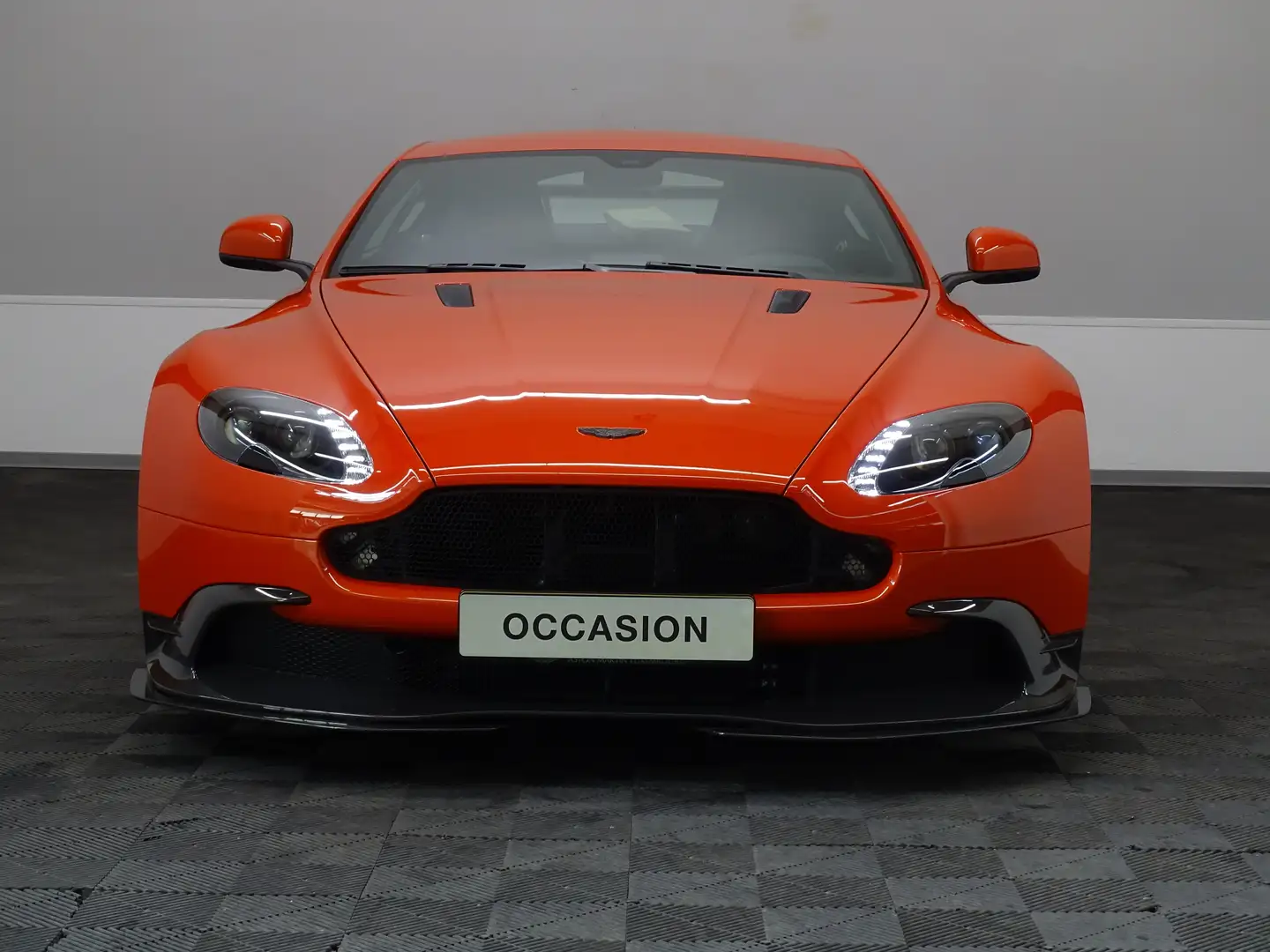 Aston Martin Vantage GT8 Portocaliu - 2