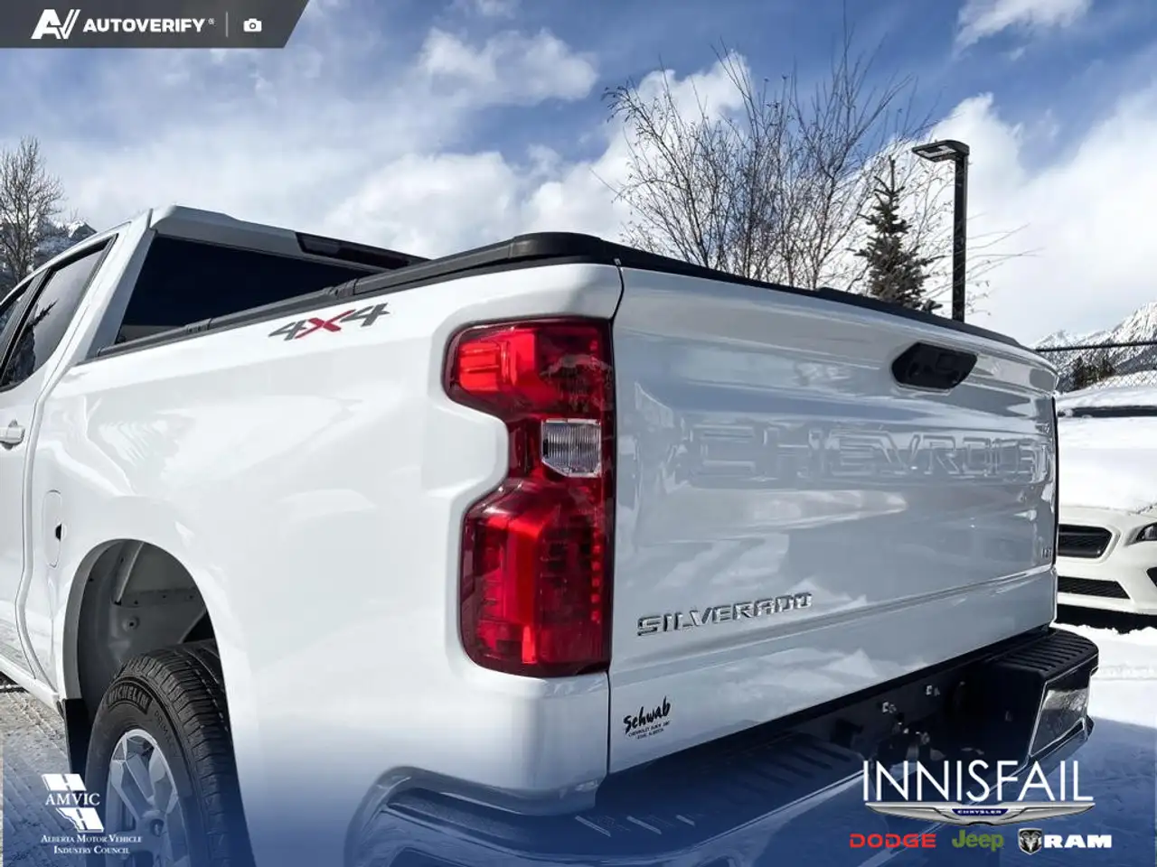 Chevrolet Silverado 1500 снимка Chevrolet Silverado 1500