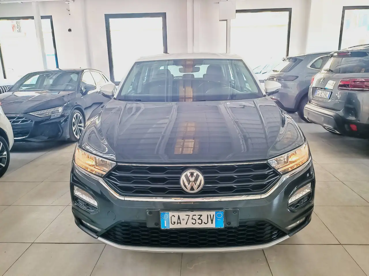 Volkswagen T-Roc I 2017 1.5 tsi Style dsg vettura in perfette condizioni, миниатюра 9