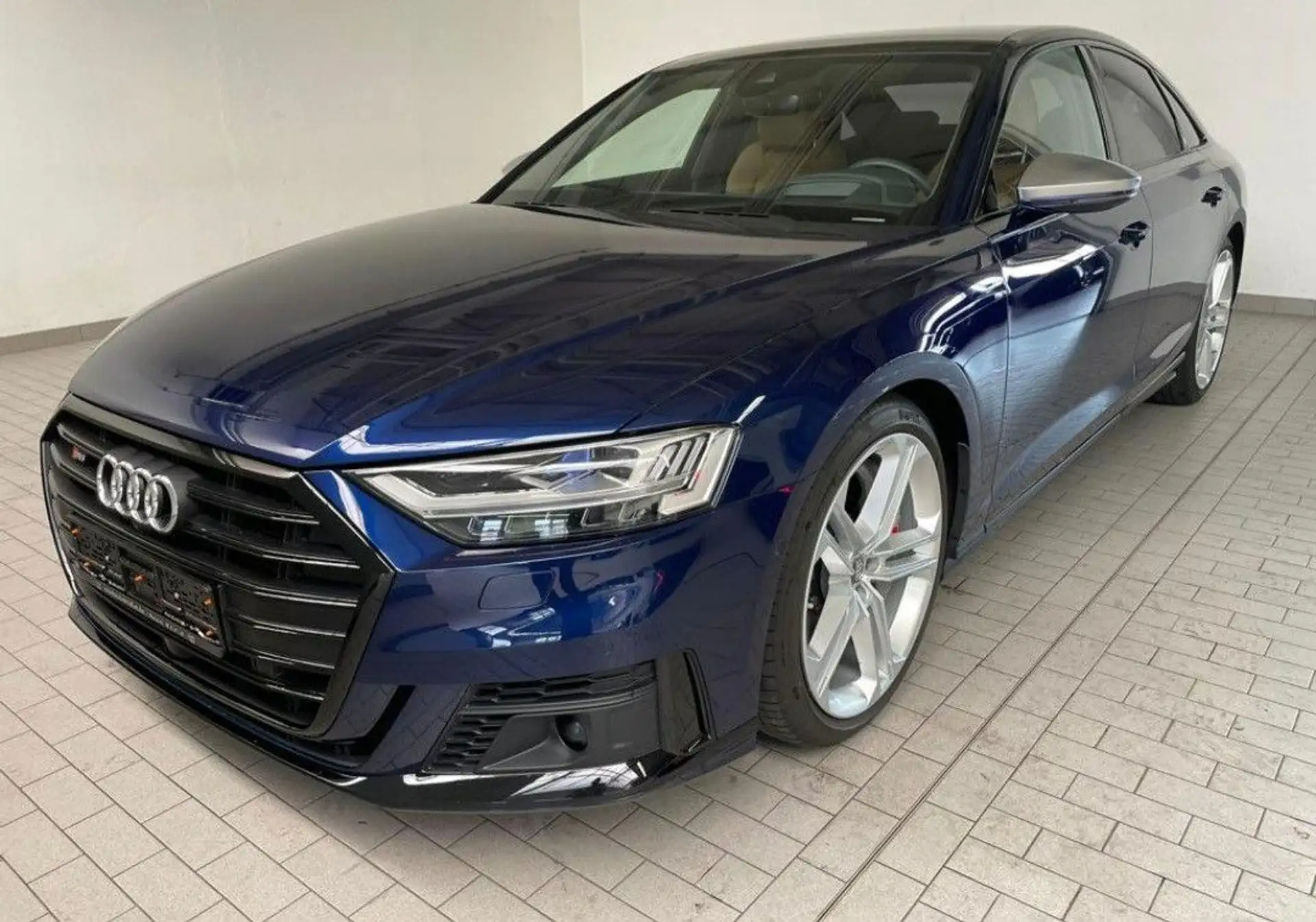 아우디 Audi S8 TFSI 2020 네이비 사진 4