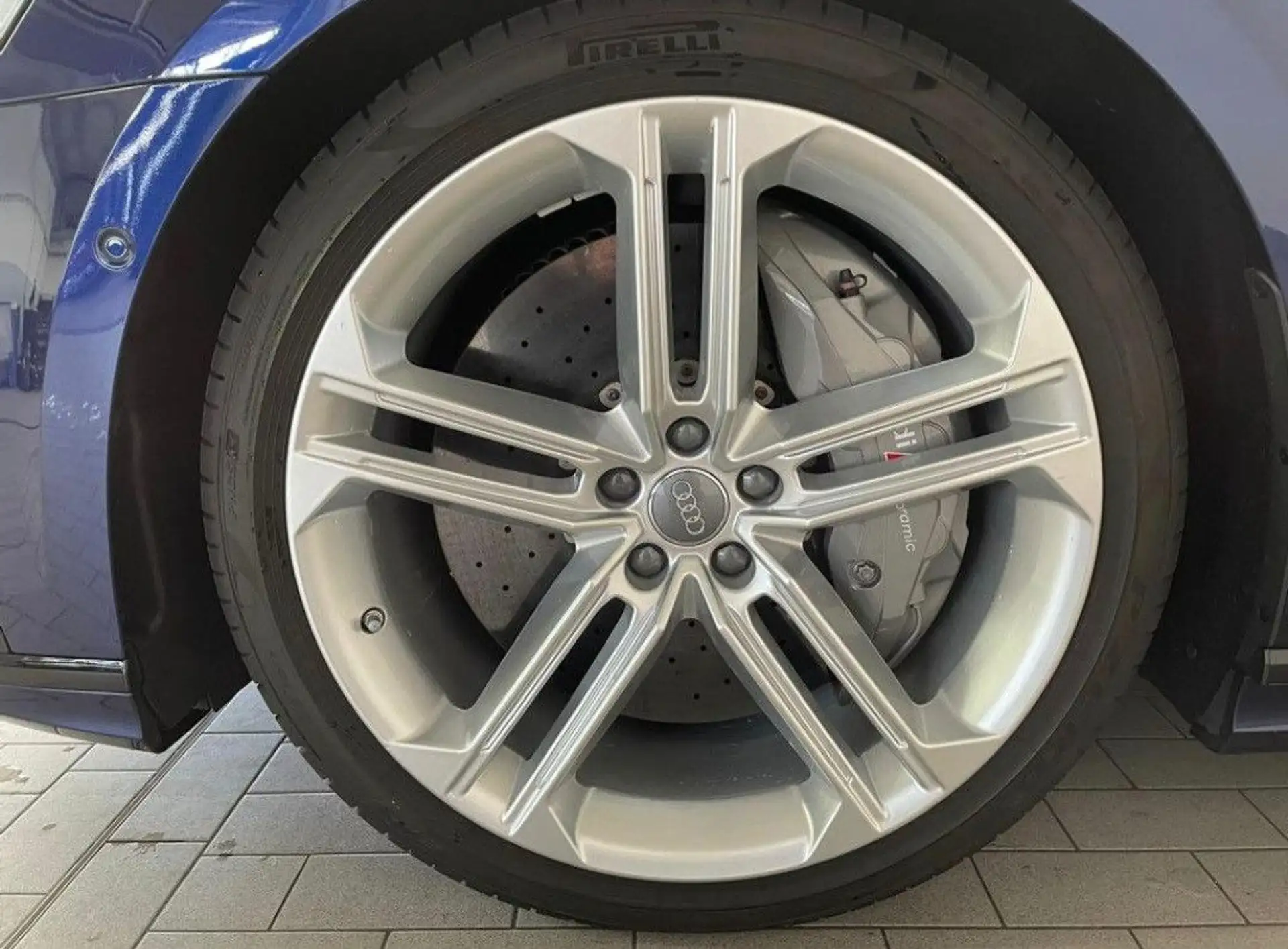 아우디 Audi S8 TFSI 2020 네이비 사진 6