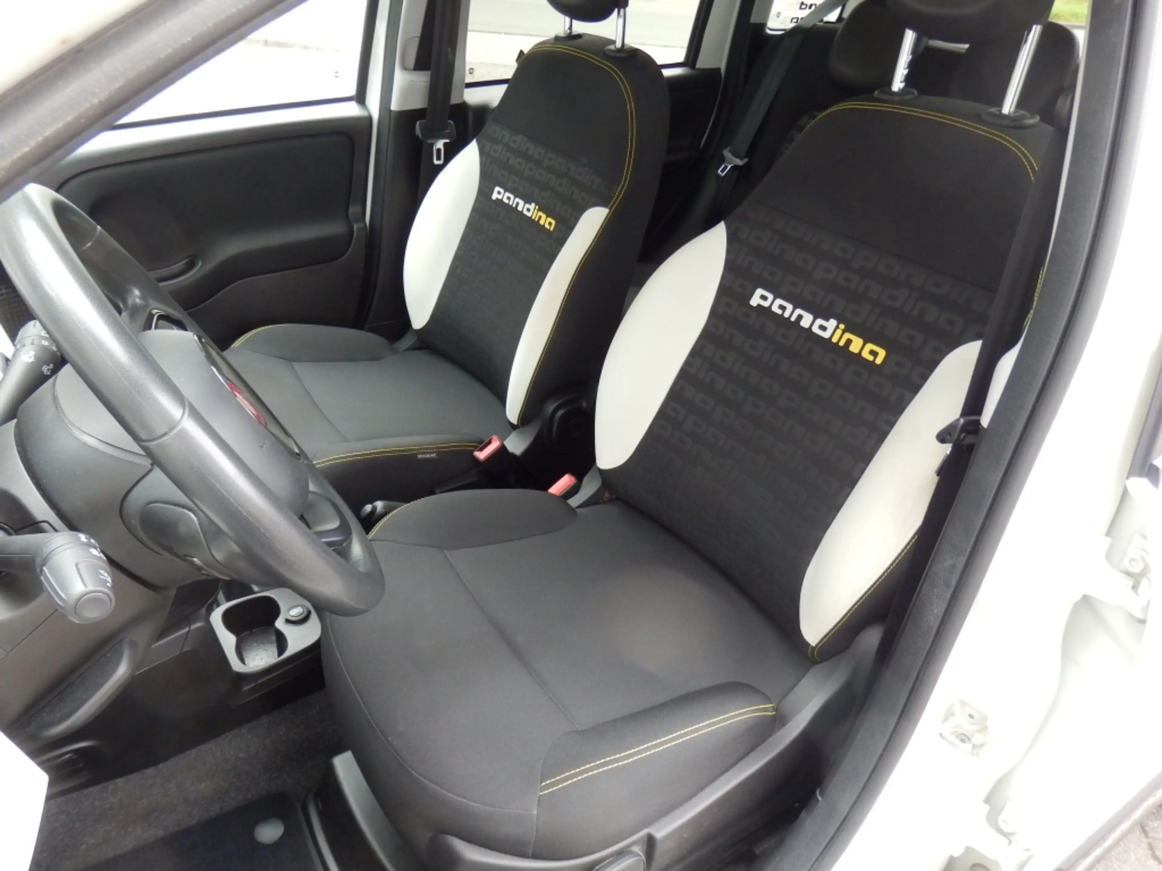 Fiat Panda 1.0 Hybrid Cross I 5 pers. uitv. I Airco I Apple/A — photo 7