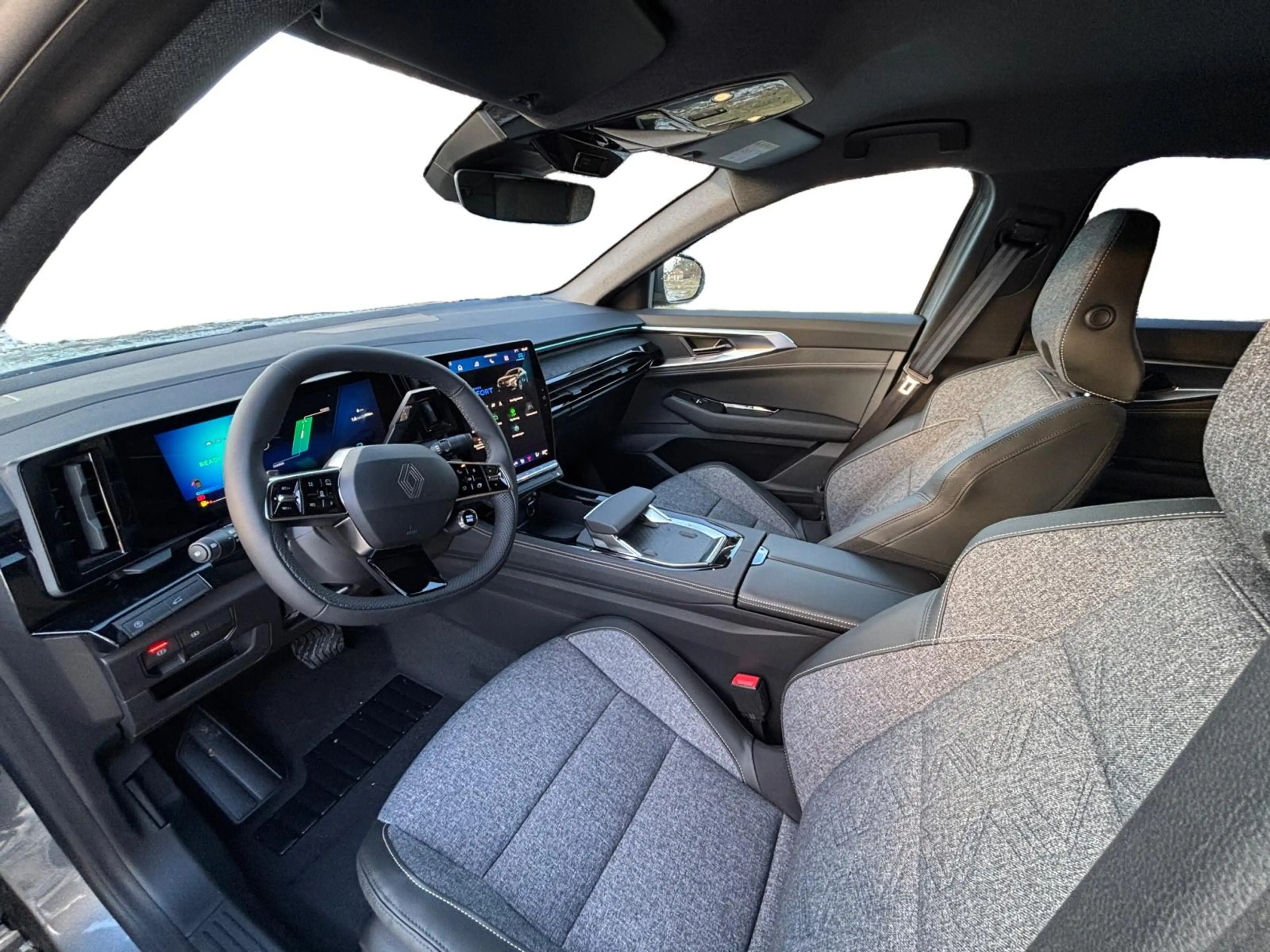Renault Rafale Techno E-Tech Full Hybrid 200 AKTION* — photo 10