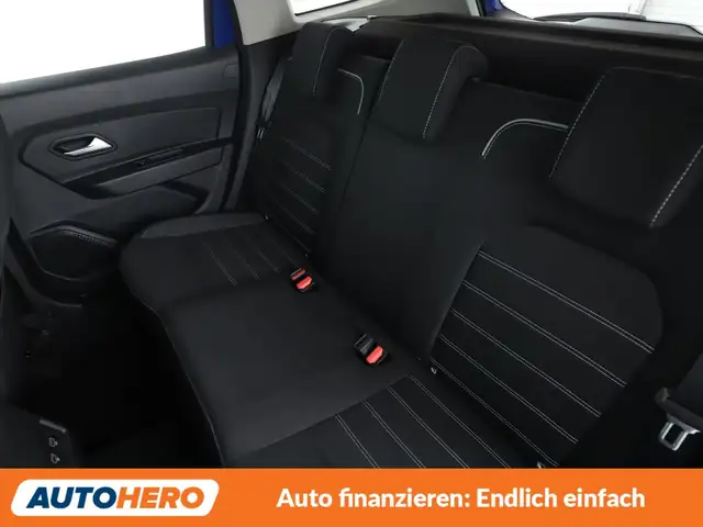 Dacia Duster view 14