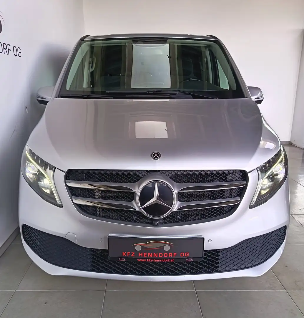 Mercedes-Benz V 220 220 d 4MATIC lang Sport Grau - 2
