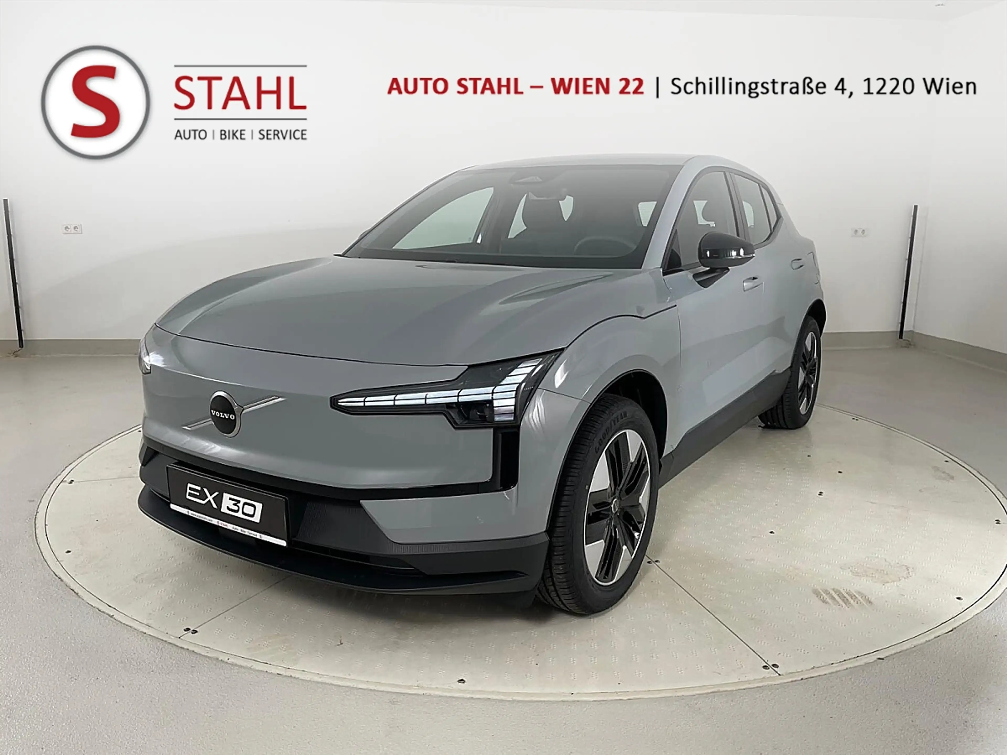 Volvo EX30 Single Motor Extended Range 69kWh Plus | Stahl ...