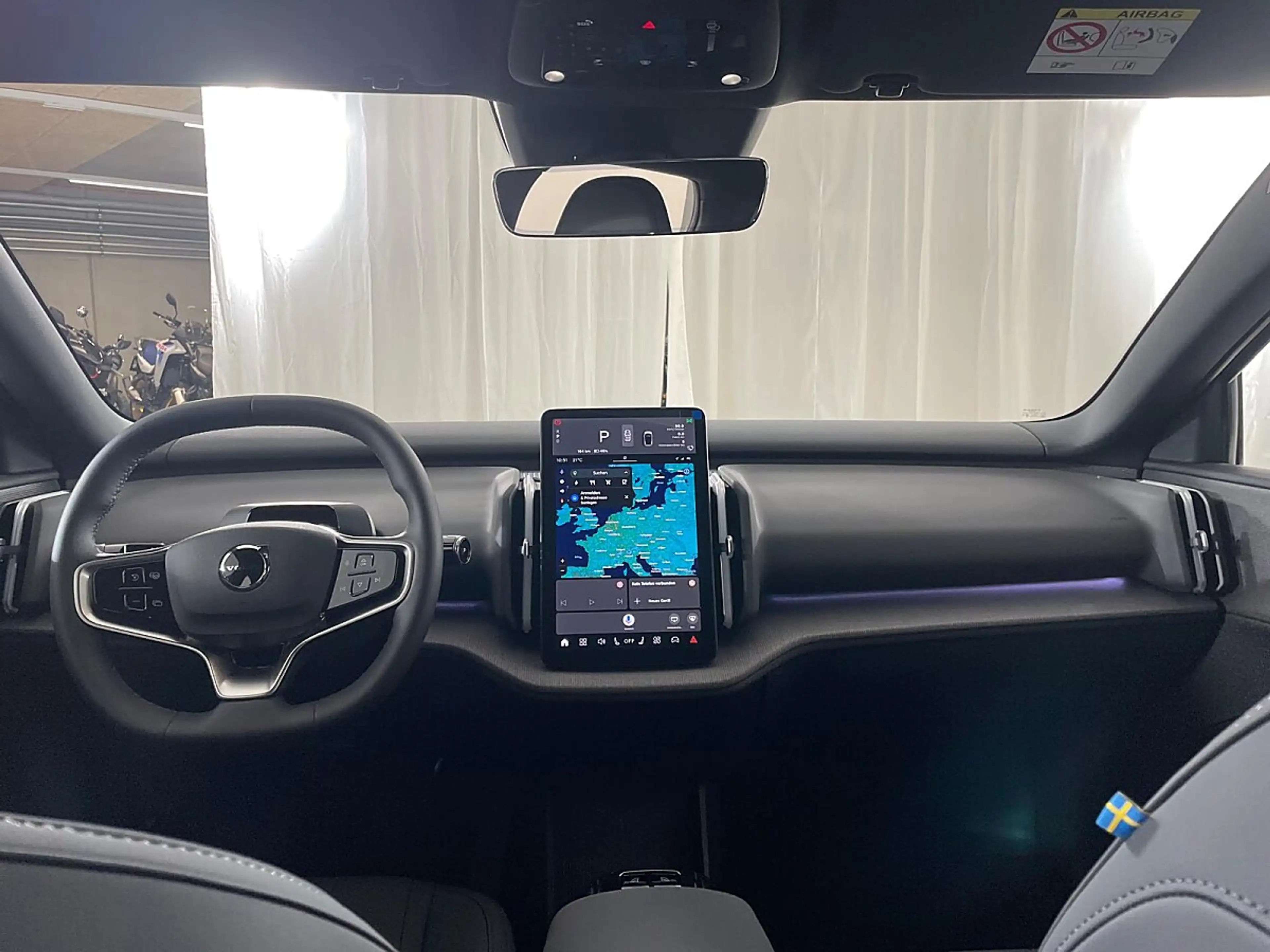 Volvo EX30 Single Motor Extended Range 69kWh Plus | Stahl ... — photo 13