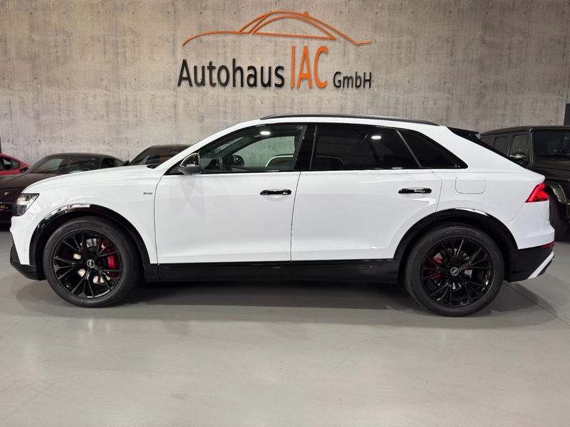 Audi Q8 /60/TFSI/e/quattro/PANO/AHK/360*/3D/S-line/LED — photo 6