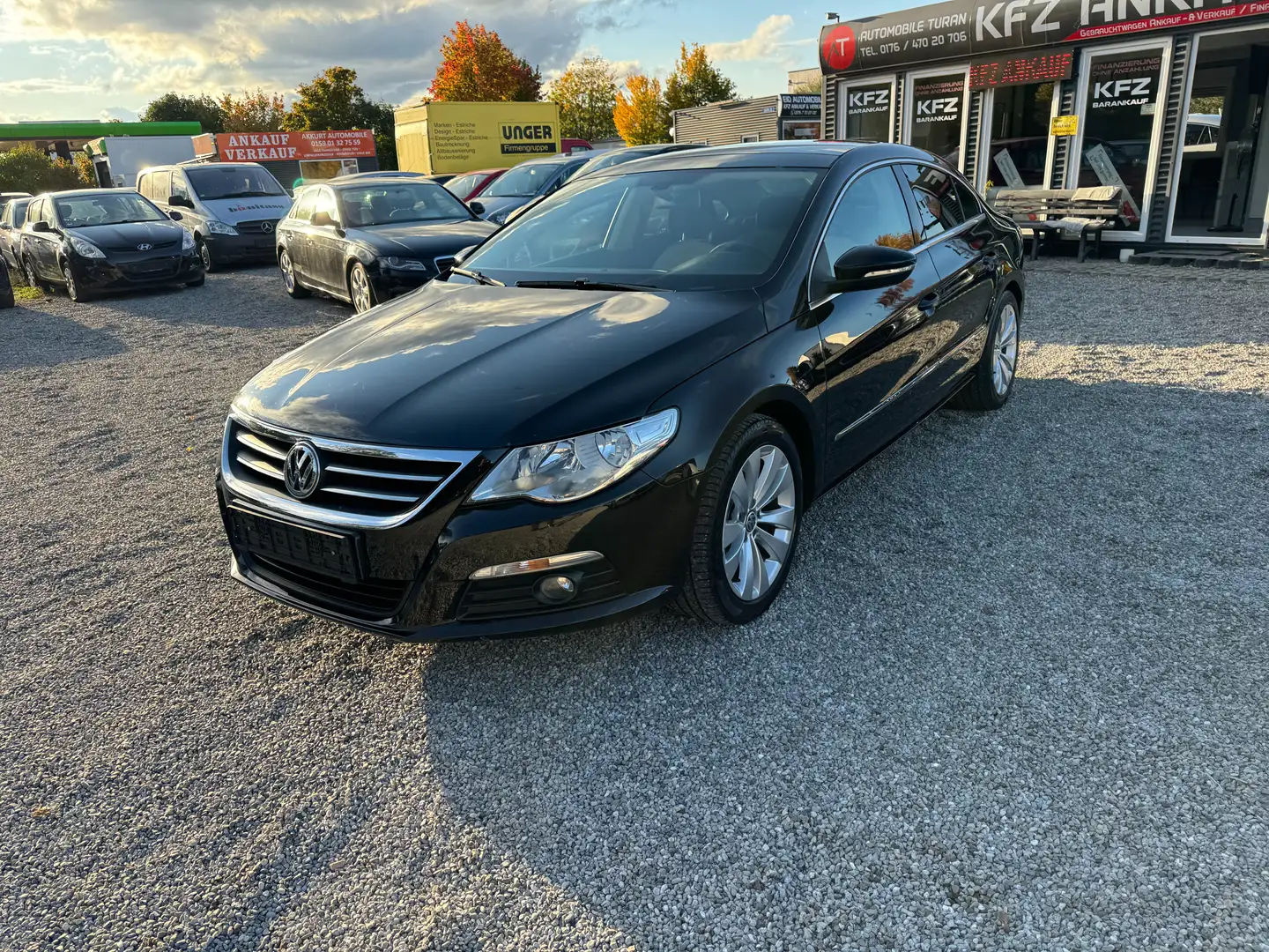 Volkswagen Passat CC Passat CC Basis AUTOMATIK!Sitzheizung!!PDC!!AHK!! Чорний - 1