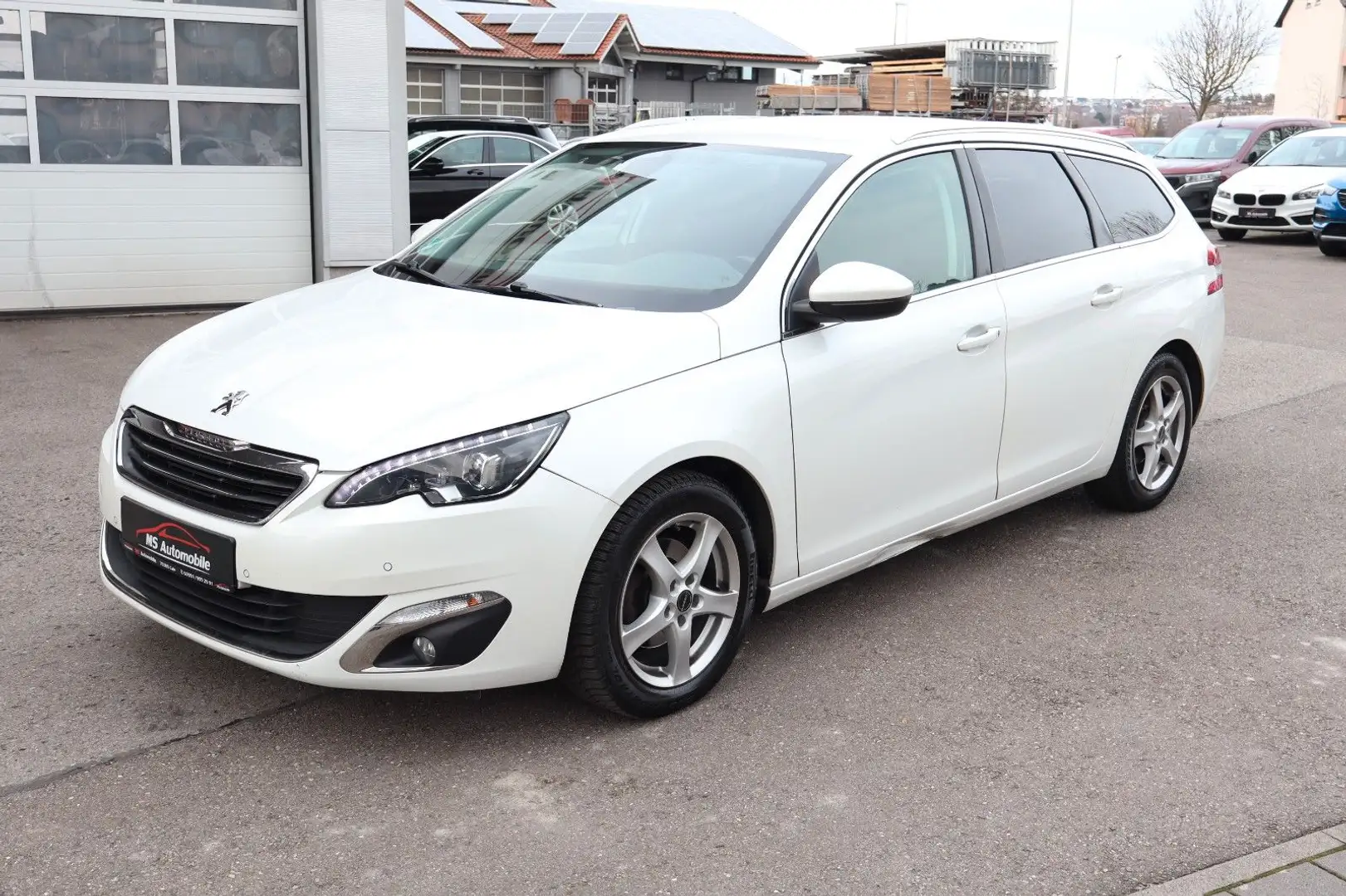 Peugeot 308 SW Allure BlueHDi 120 Navi_LED_Scheckheft Wit - 1