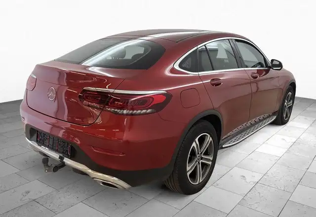 Mercedes-Benz GLC view 4
