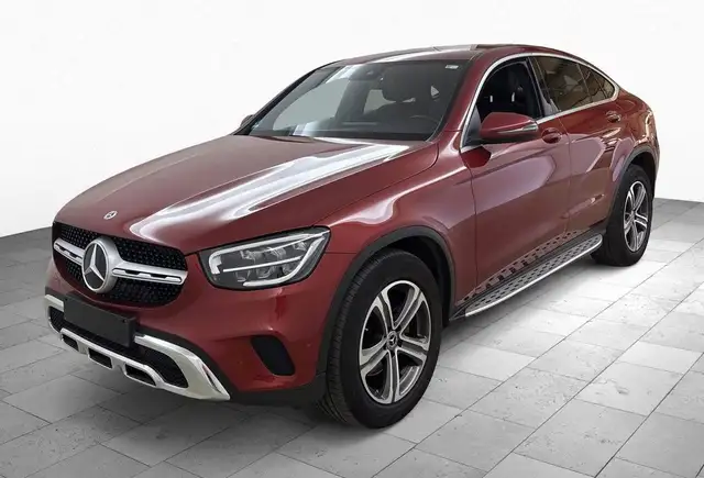 Mercedes-Benz GLC view 2