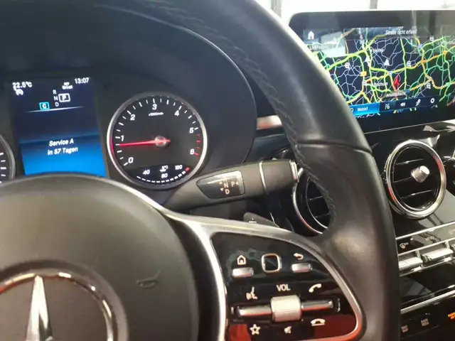 Mercedes-Benz GLC view 10