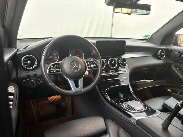 Mercedes-Benz GLC view 8