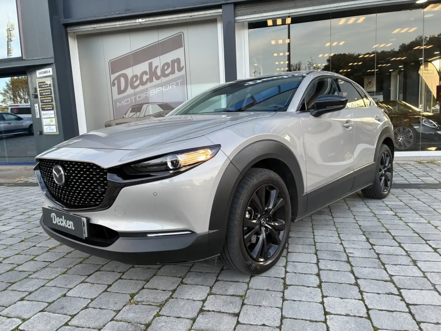 Mazda CX-30 2.0 e-Skyactiv-G Nagisa FWD Aut. 110kW Beige - 2