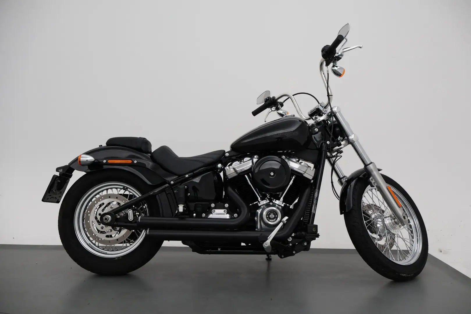 Harley-Davidson Softail 107 FXST Standard + Rinehart uitlaat *INCL. BTW* - - 2