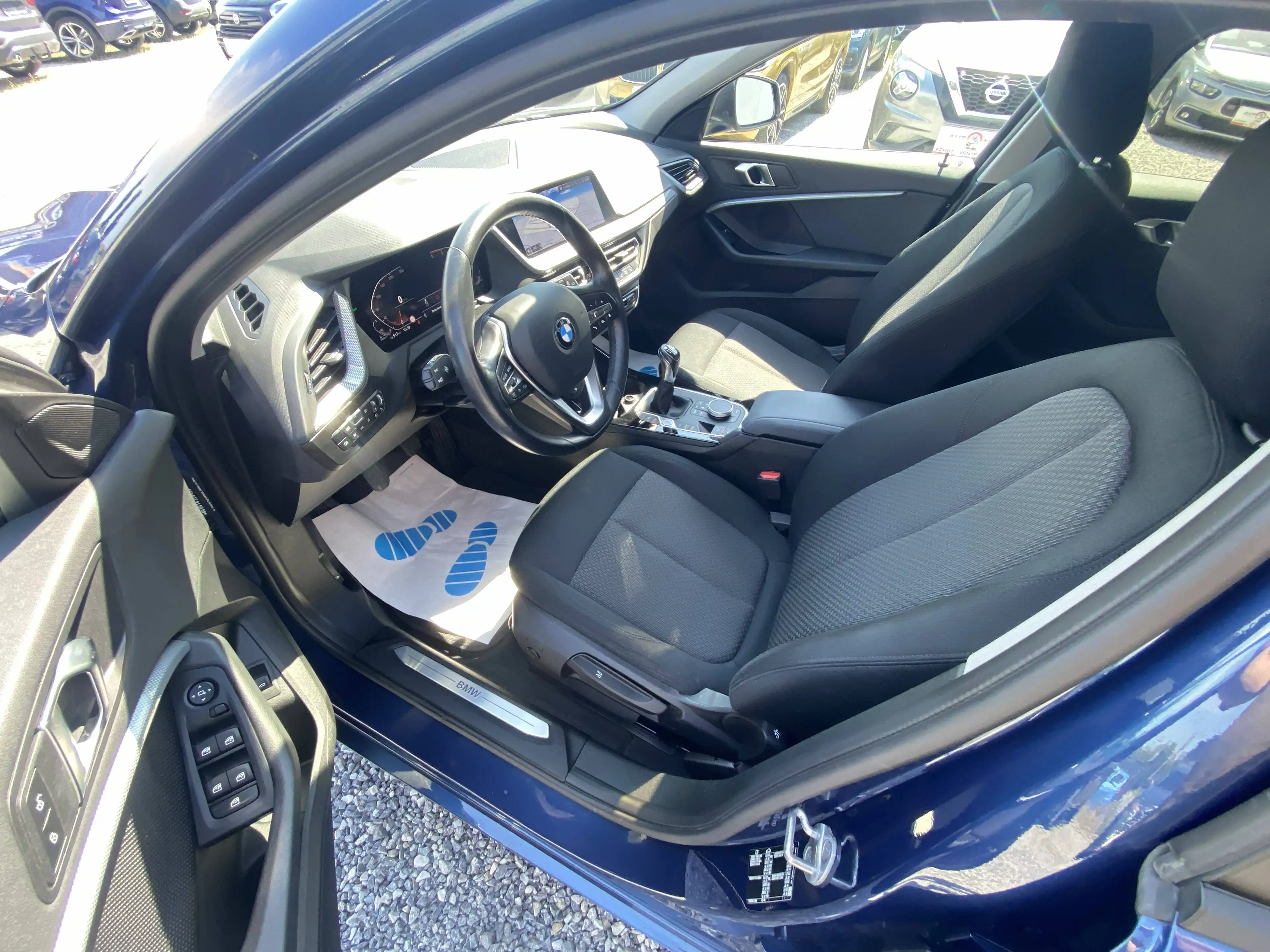 BMW 116 D**CARNET**BI XENON LED**GPS**CAMERA**COCKPIT**CARPLAY — photo 5