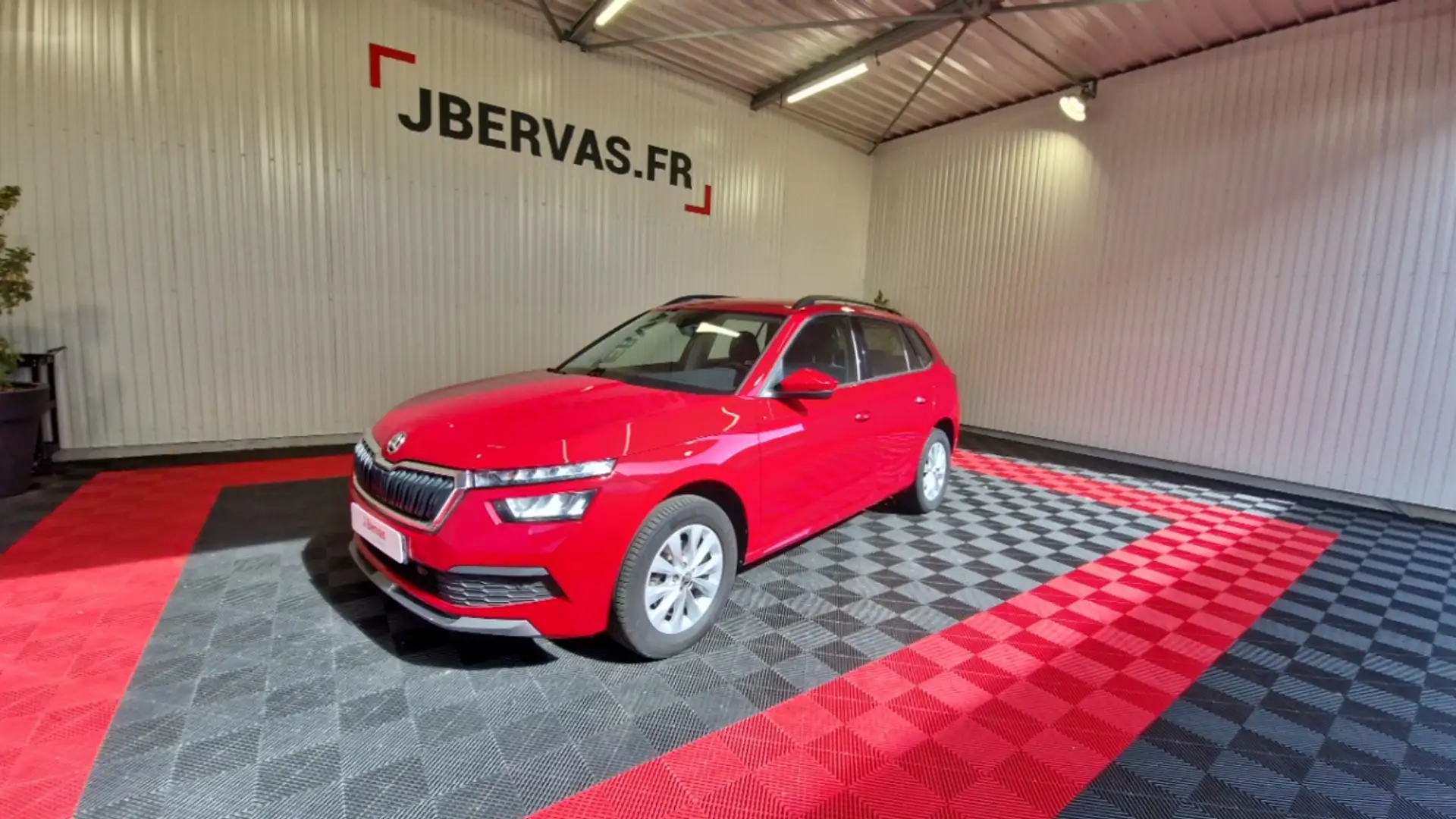 Skoda Kamiq 1.0 TSI EVO 110 CH DSG7 BUSINESS Rouge - 1
