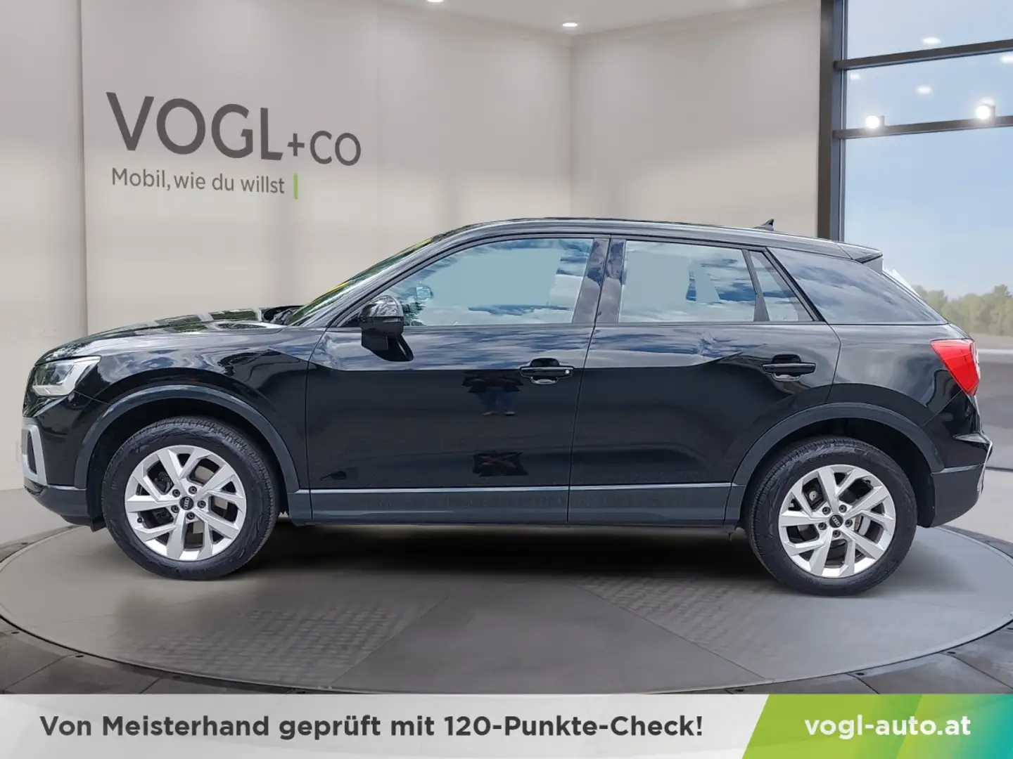 Audi Q2 30 TFSI Schwarz - 2
