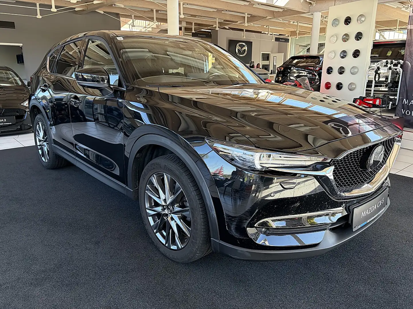 Mazda CX-5 CD184 AWD Takumi Plus Aut. Schwarz - 2