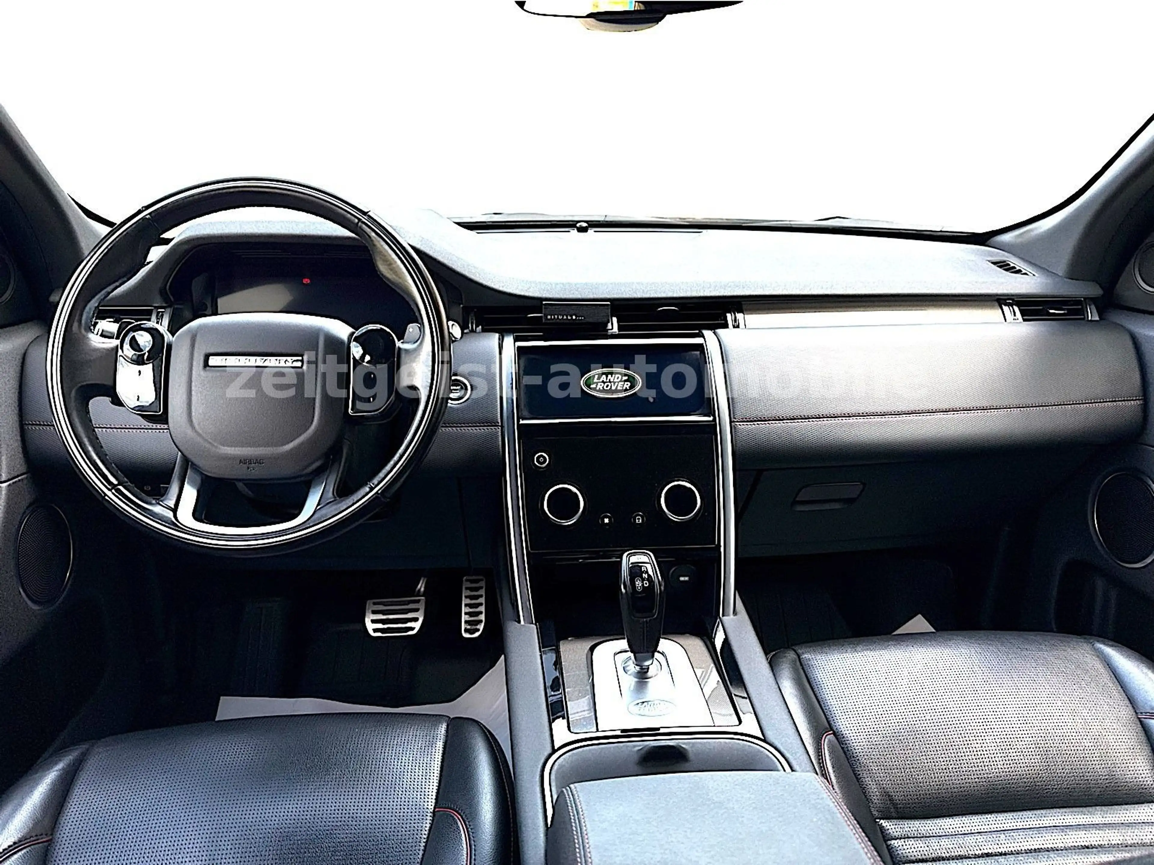 Land Rover Discovery Sport R-Dynamic AWD D240 — photo 10