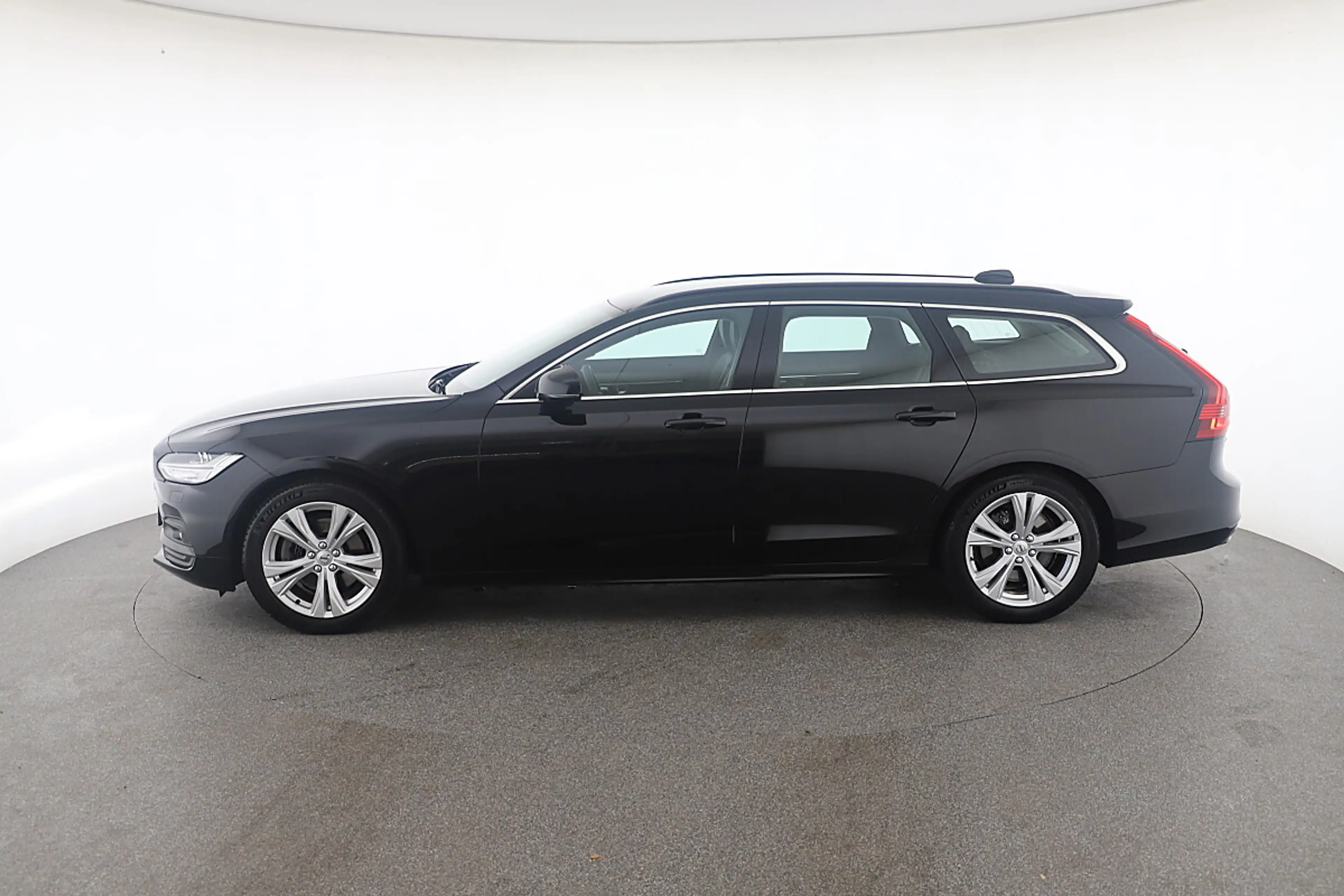 Volvo V90 B4 Core Geartronic — photo 15