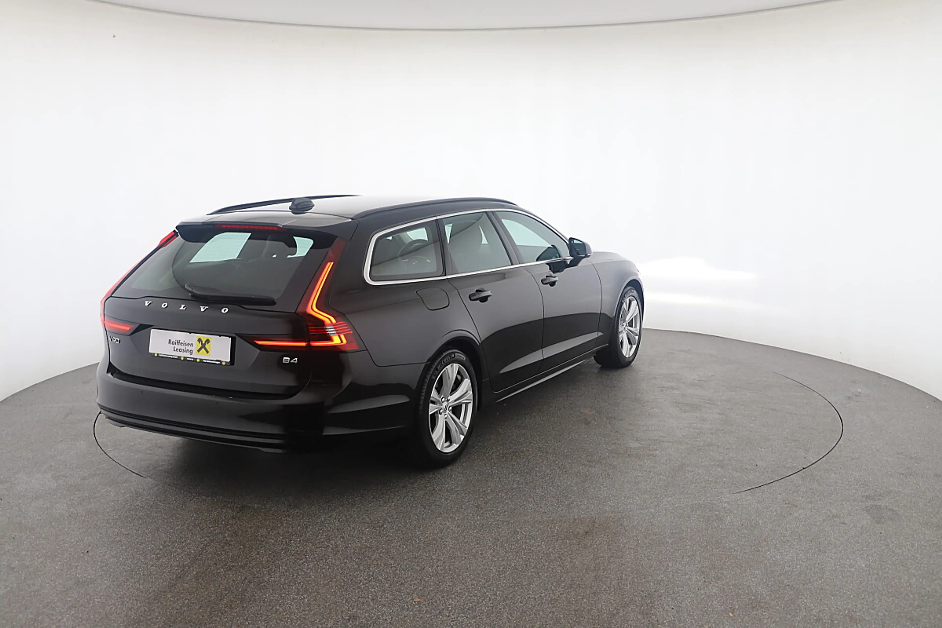Volvo V90 B4 Core Geartronic — photo 7